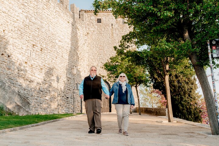 Private Vacation Photoshoot with Photographer in San Marino