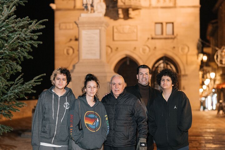 Private Vacation Photoshoot with Photographer in San Marino