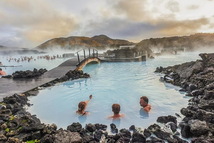 Private Transfer from Keflavík Airport to Blue Lagoon