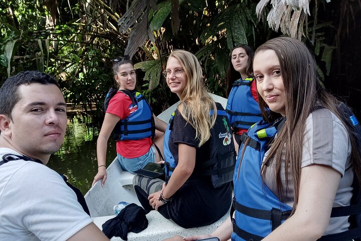 Tortuguero Tour in Canoe Canals with Electric Motor