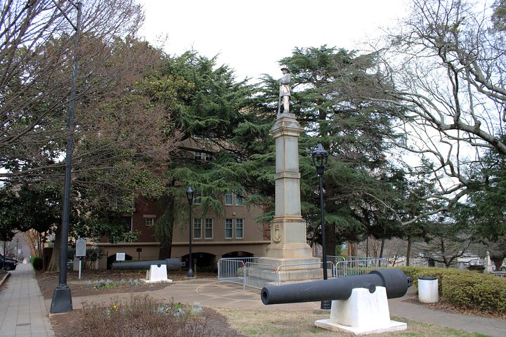 The 1-Hour Greenville History and More Walking Tour