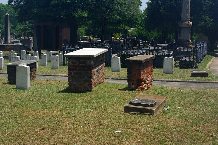 The 1-Hour Greenville History and More Walking Tour