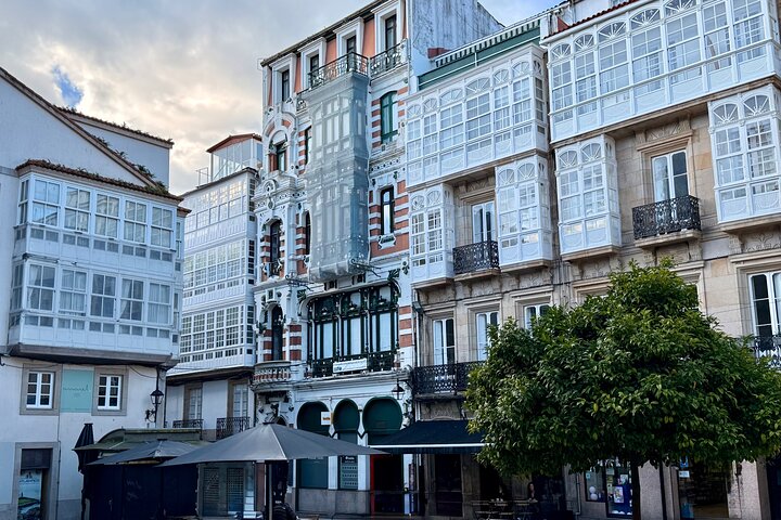 Small Group Historic Walking Tour of A Coruña