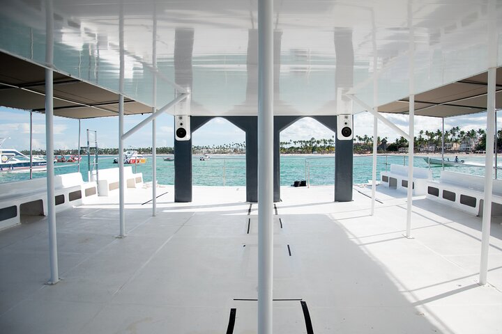 Exclusive Hip Hop Punta Cana Party Boat with Open Bar *Only Adult