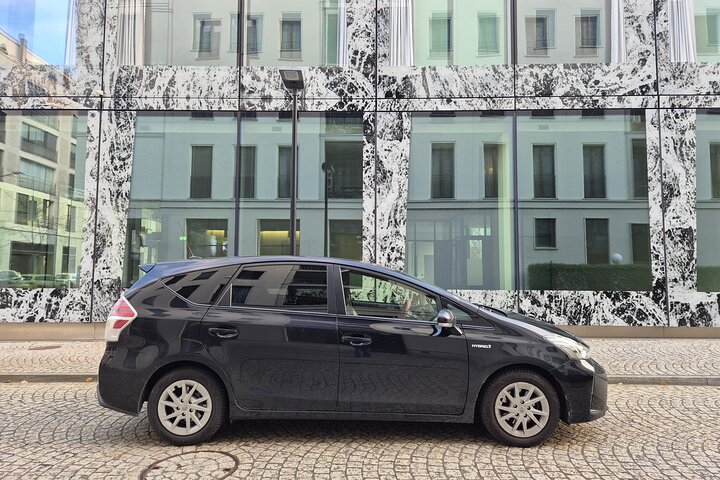 Private Transfer from Lucerne to Zurich Airport ZRH