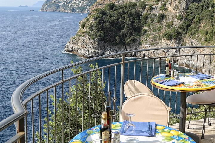 Amalfi Coast Positano & Sorrento Signature Group Tour From Naples