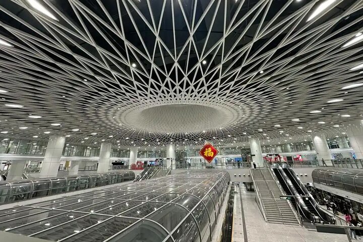 Private Shenzhen Day Trip from Guangzhou by Train or Private Car
