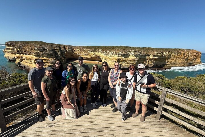 Great Ocean Road Reverse SUNRISE TOUR–SML GRP-DLX BUS Hotel Pikup