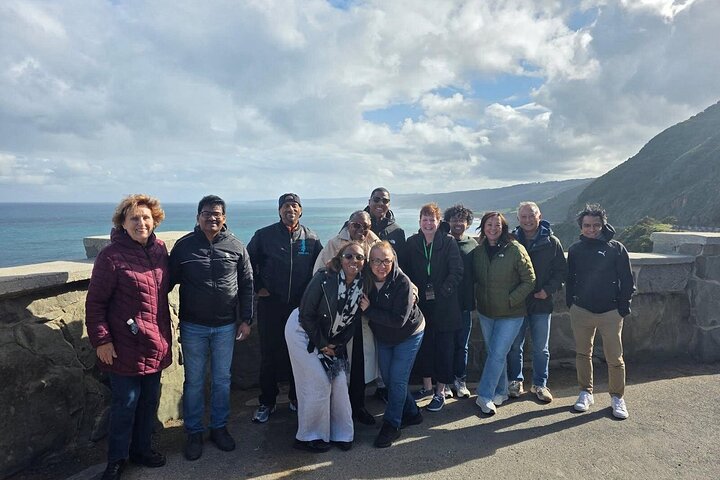 Great Ocean Road Reverse SUNRISE TOUR–SML GRP-DLX BUS Hotel Pikup