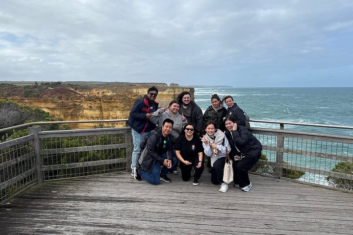 Great Ocean Road Reverse SUNRISE TOUR–SML GRP-DLX BUS Hotel Pikup