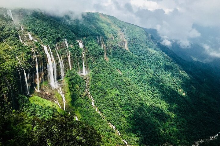 Same Day Cherrapunjee (Sohra) Tour from Guwahati by Car.