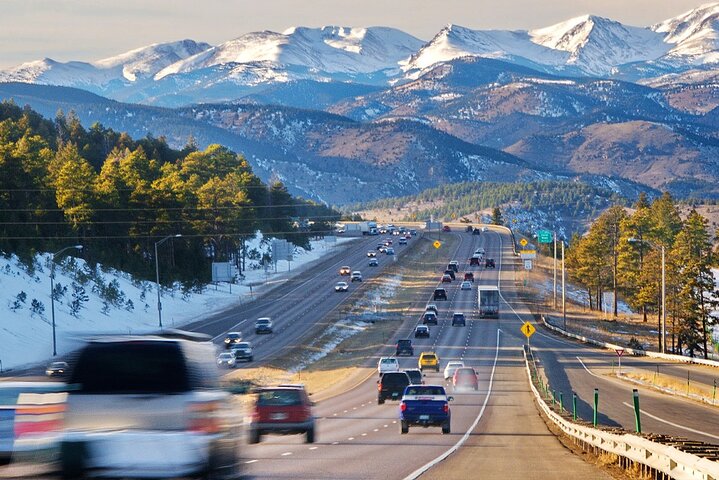 Rocky Mountain Escape - Scenic Views and Nature Walks