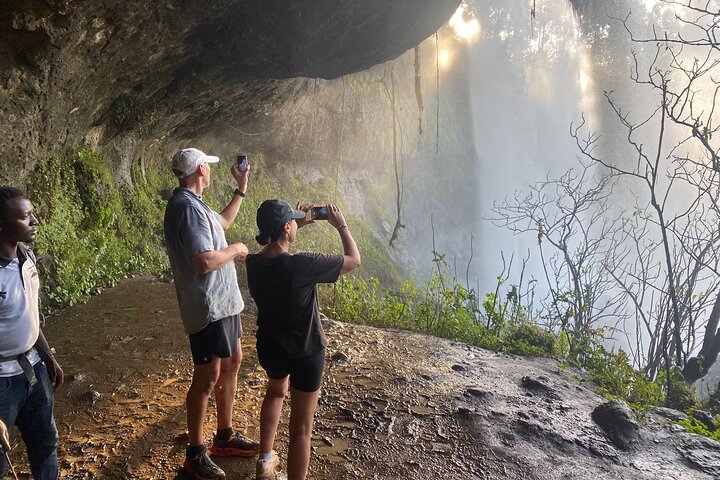 Sipi Falls and Sisiyi Falls Walking Tour