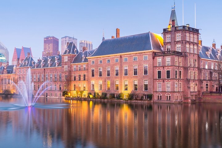 The Hague Private Walking Tour with a Local
