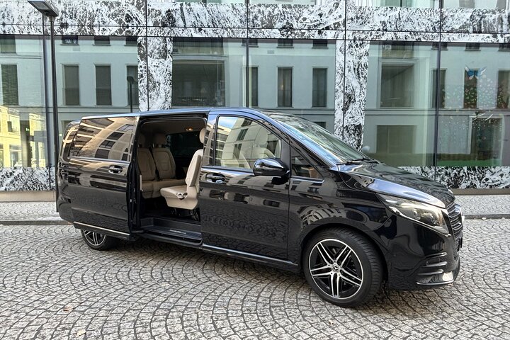 Private Transfer from Lucerne to Zurich Airport ZRH