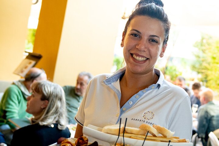 Luxury Wine Tasting Experience in Alba