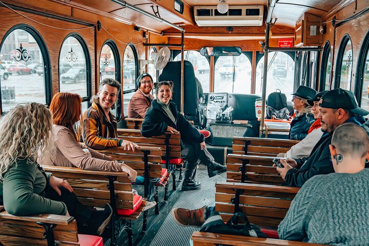 Louisville 3-Hour Bourbon Trolley Tour with Distillery & Tastings