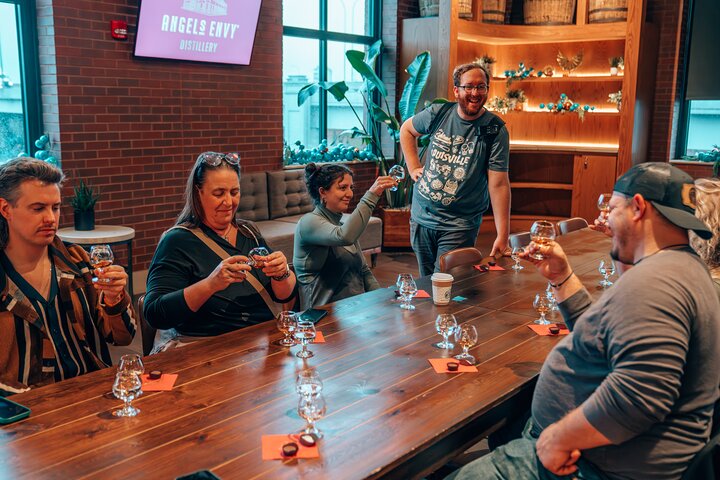 Louisville 3-Hour Bourbon Trolley Tour with Distillery & Tastings