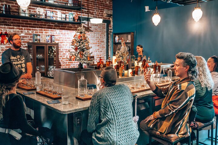 Louisville 3-Hour Bourbon Trolley Tour with Distillery & Tastings
