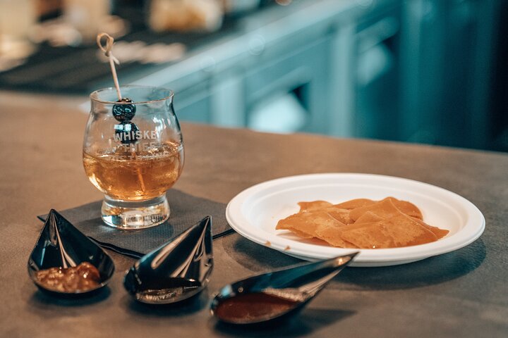 Louisville 3-Hour Bourbon Trolley Tour with Distillery & Tastings