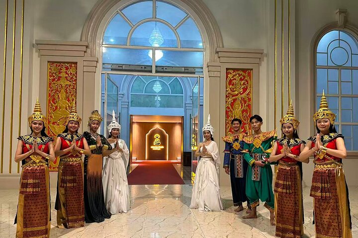 Luang Praban Buddha's Light Stage Show Ticket