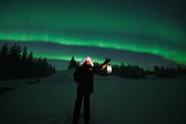 Rovaniemi: 100% Money-Back Guarantee Northern Lights -Small Group