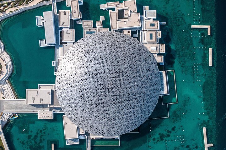 Abu Dhabi Top 15 Must-See Attractions with Grand Mosque and Souks