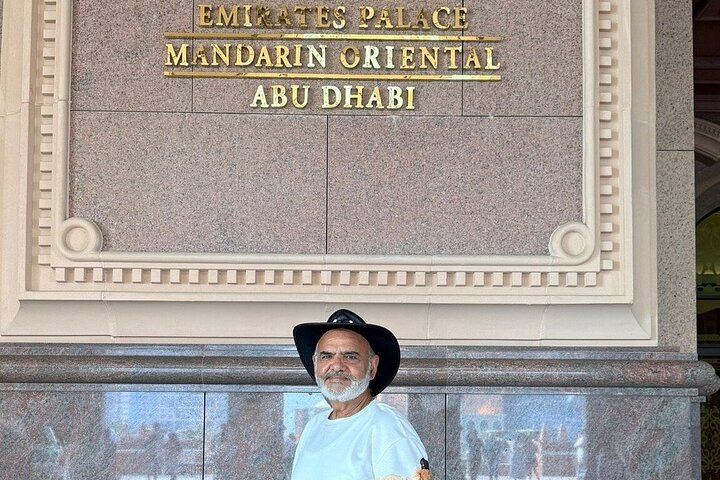 Abu Dhabi Top 15 Must-See Attractions with Grand Mosque and Souks