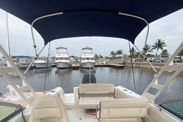 Private boat charter in Grand Cayman