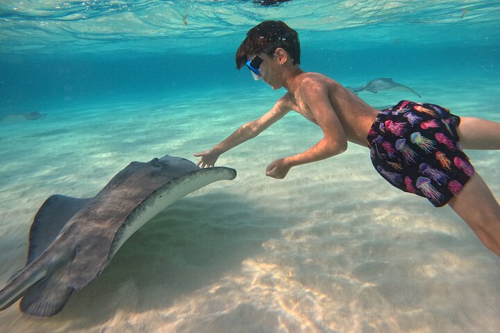 Private boat charter in Grand Cayman