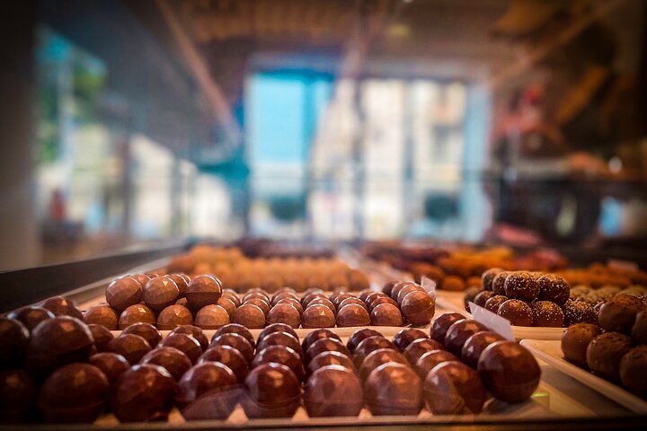 Award-Winning Geneva Chocolate &Old Town Tour (3h)