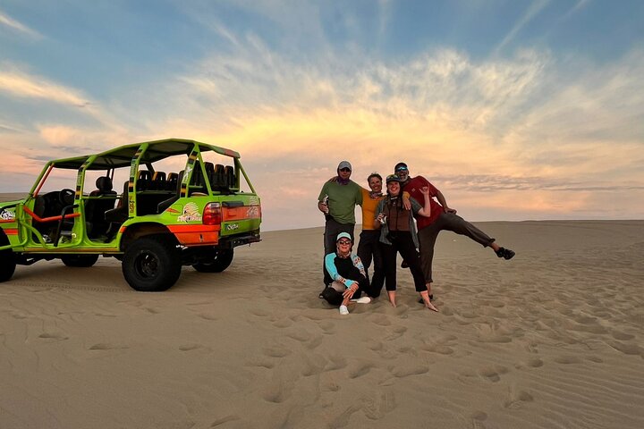 From Ica to Huacachina: Buggy and Sandboarding Tour with Sunset