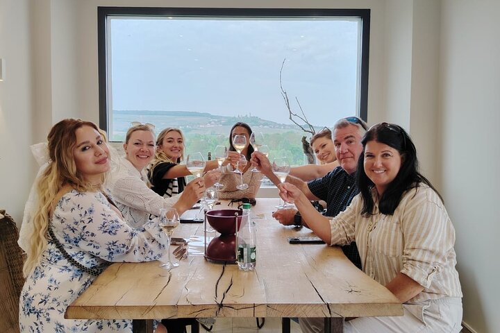 Reims or Epernay: Full day Veuve Clicquot family grower & lunch