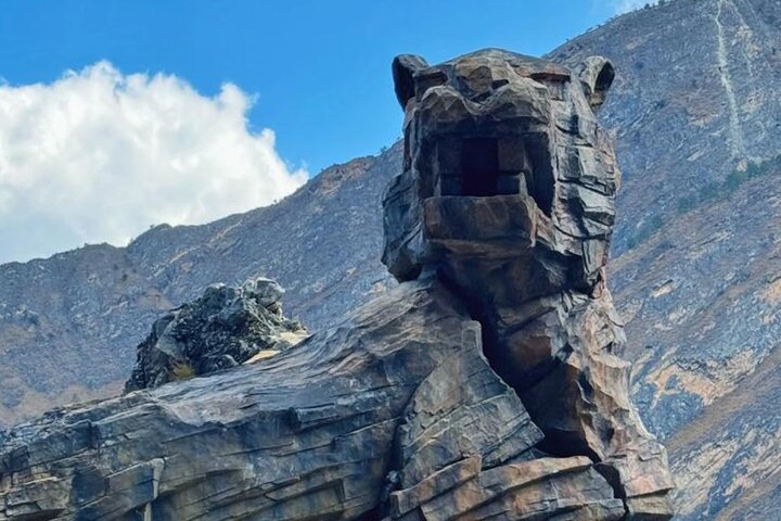 Lijiang to Shangri-La Scenic Drive Tour with Tiger Leaping Gorge