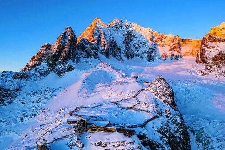 Jade Dragon Snow Mountain Glacier Cableway with Scenic Train Tour