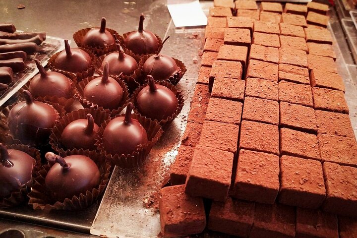 Award-Winning Geneva Chocolate &Old Town Tour (3h)