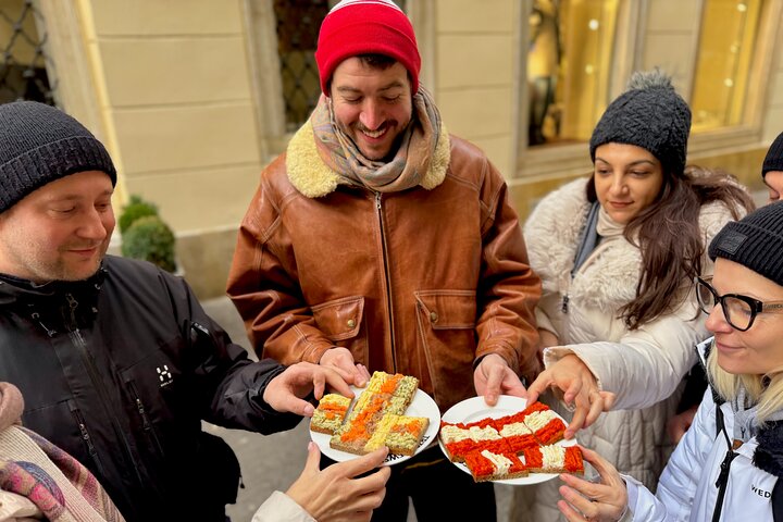 Vienna Guided Food Tour with 7 Food Tastings & a Secret Dish