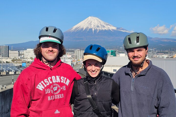 Mt. Fuji Private Guided E-Bike Tour : Fuji City