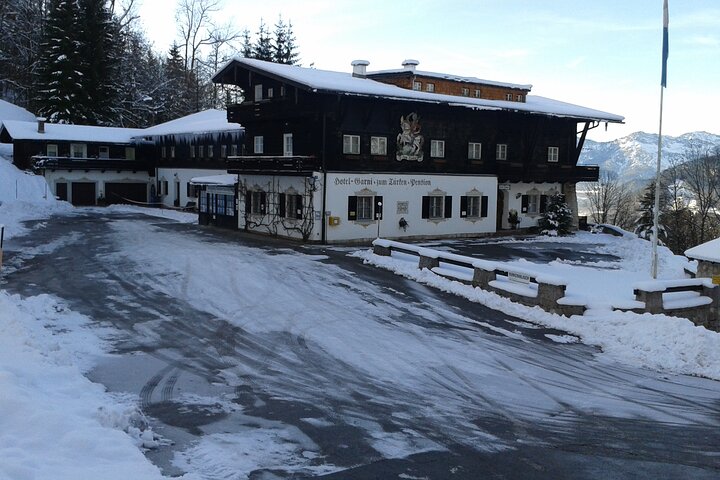 Berchtesgaden-Obersalzberg Private Half Day WWII Historical Tour