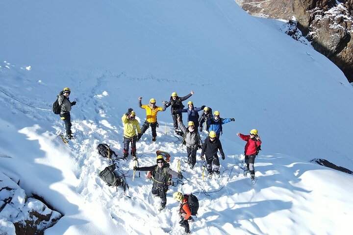 Nevado Mateo Full Day Climb in Huascarán National Park