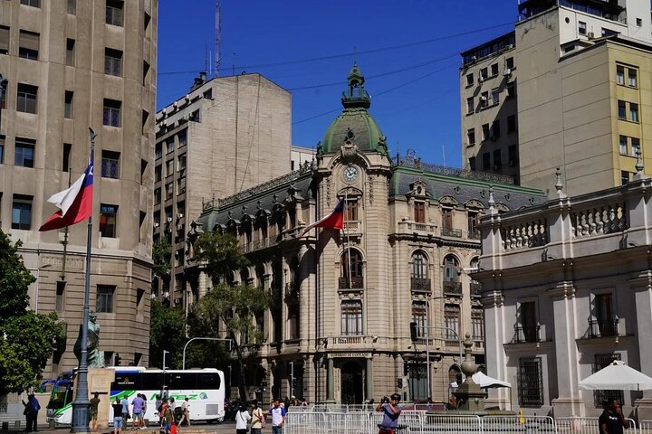 Santiago: Half-Day Sightseeing City Tour with Chauffeur and Guide