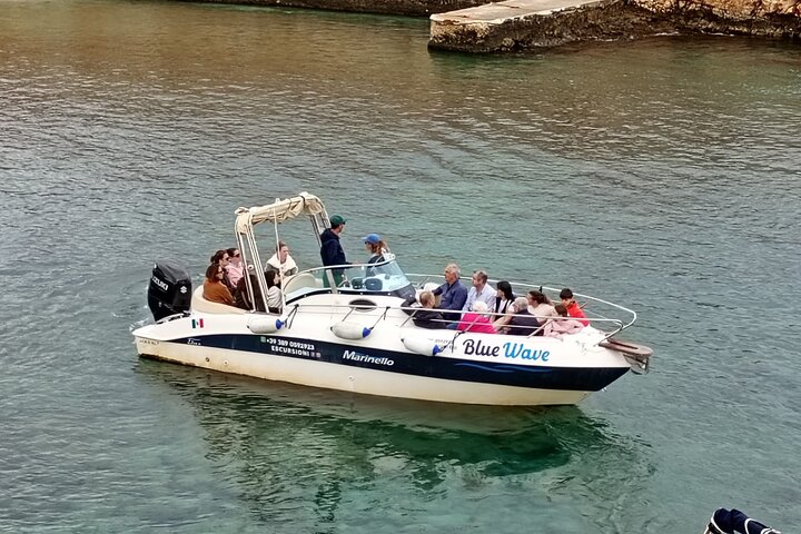 Polignano a Mare: Boat Tour of the Caves - Small Group