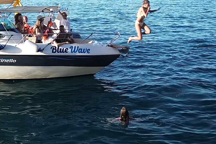 Polignano a Mare: Boat Tour of the Caves - Small Group