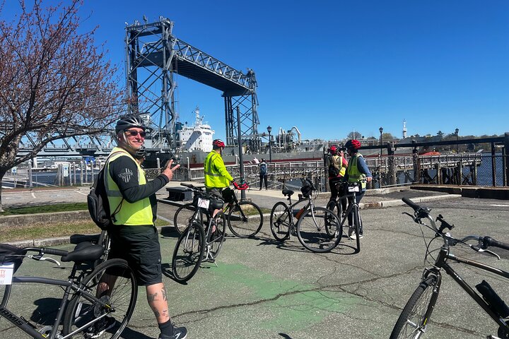 City of Portsmouth Bike Tour - Visit Historic Landmarks + Sites