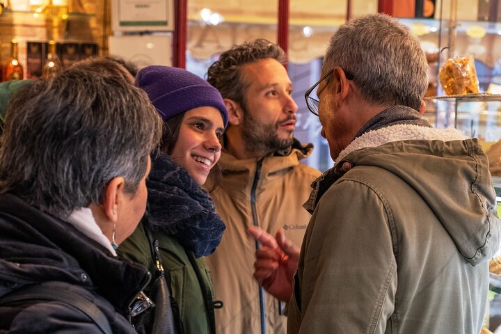 Modena Food Tour with Pasta and 10 Authentic Italian Tastings