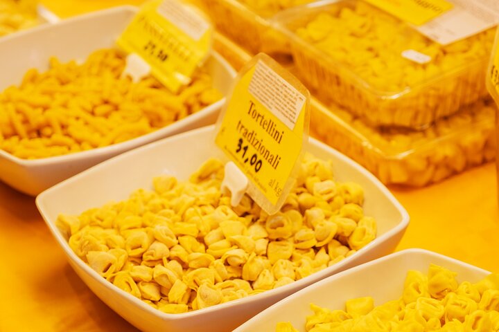 Modena Food Tour with Pasta and 10 Authentic Italian Tastings