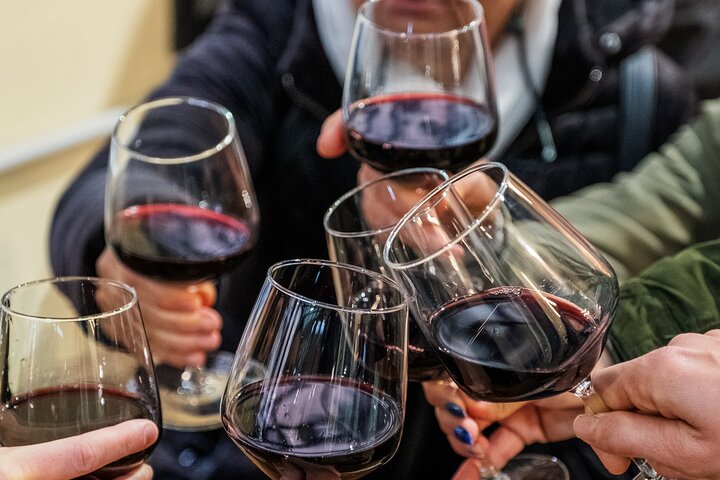 Modena Food Tour with Pasta and 10 Authentic Italian Tastings