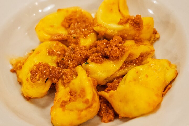 Modena Food Tour with Pasta and 10 Authentic Italian Tastings