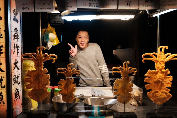 Taipei: Your First Day Food Tour with Locals & 12+ Tastings