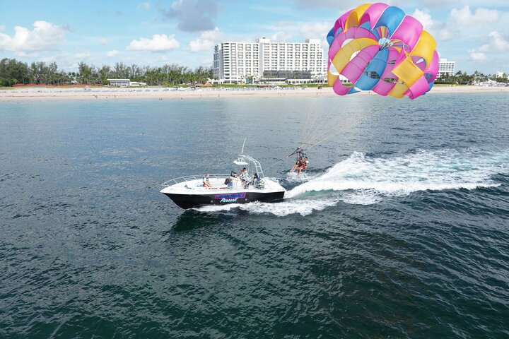 Parasailing along Fort Lauderdale Beach